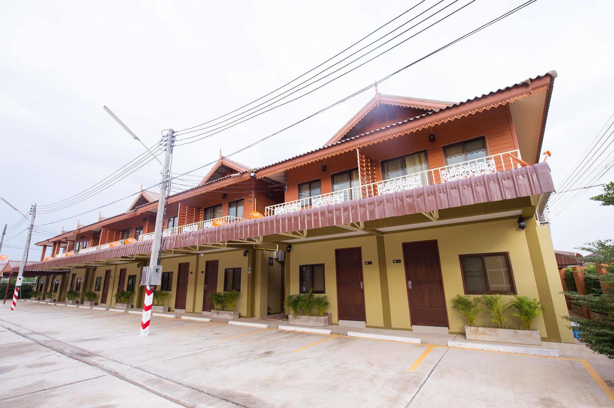 Sri Siam Resort Kanchanaburi Exterior foto